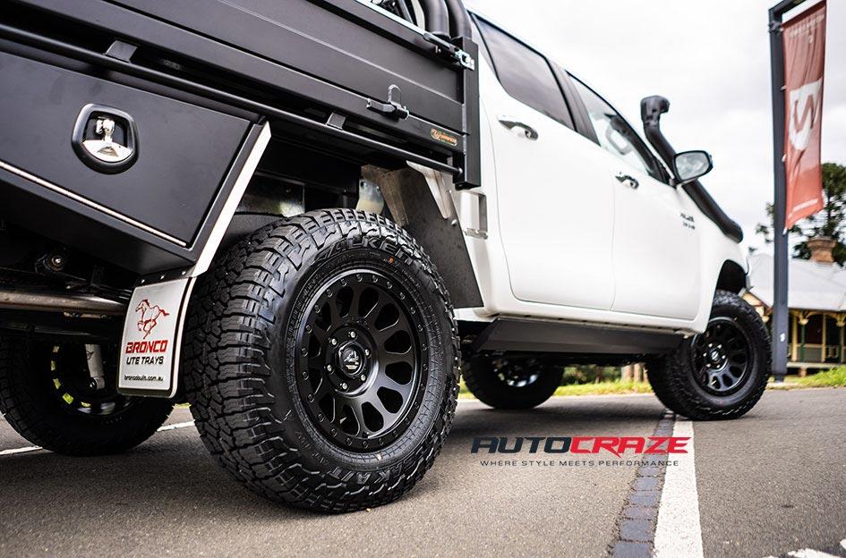 TOYOTA HILUX N80 4WD VECTOR MATTE BLACK